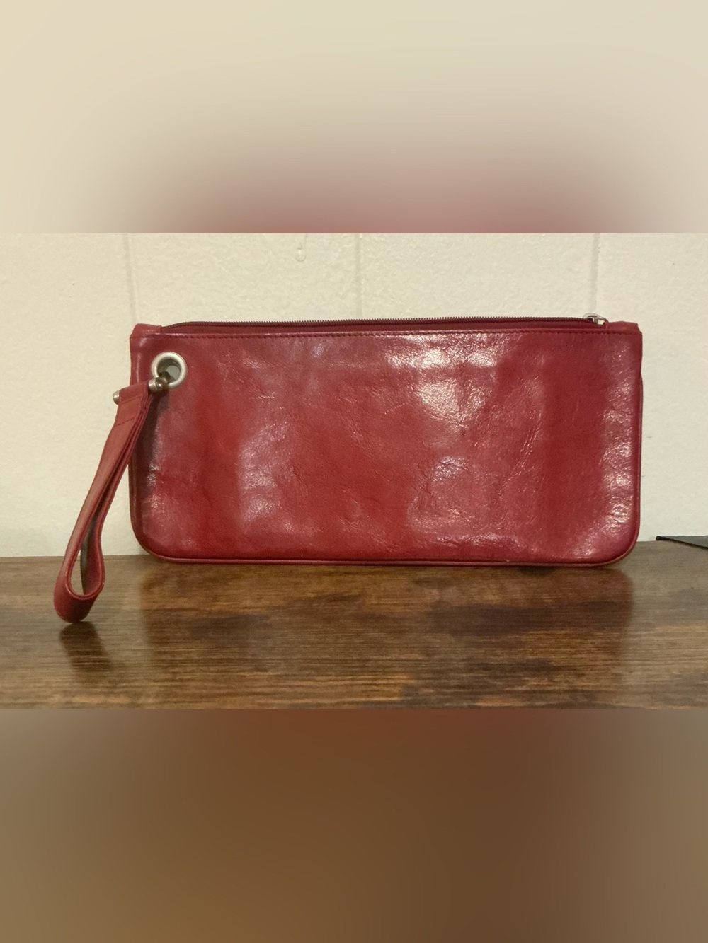 A Rare Vintage Burgundy Leather HOBO Vida Clutch Wristlet Wallet Handbag Bag